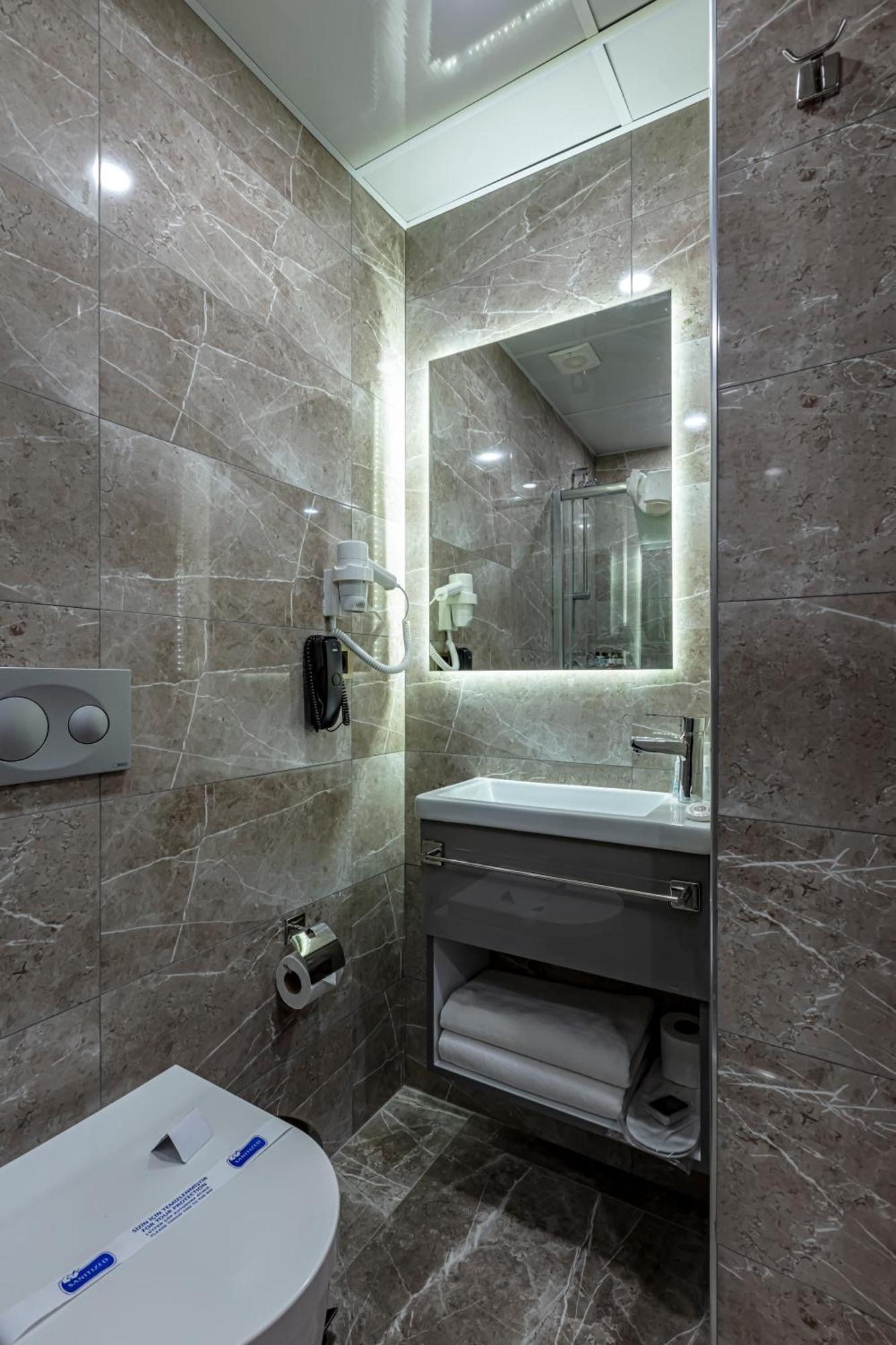 Grand Hamit By Karadayi Airport Hotel Arnavutkoy ภายนอก รูปภาพ