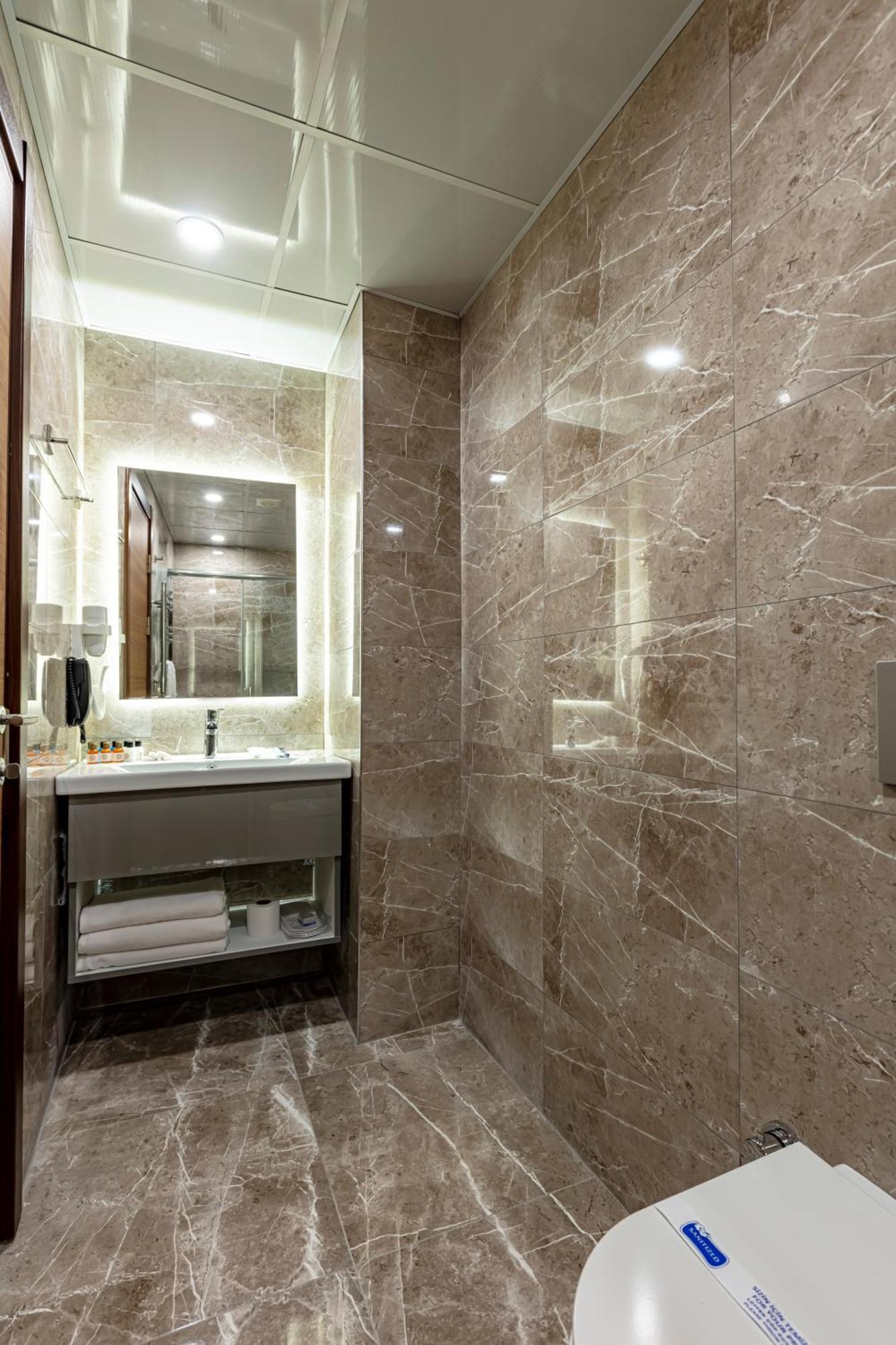 Grand Hamit By Karadayi Airport Hotel Arnavutkoy ภายนอก รูปภาพ