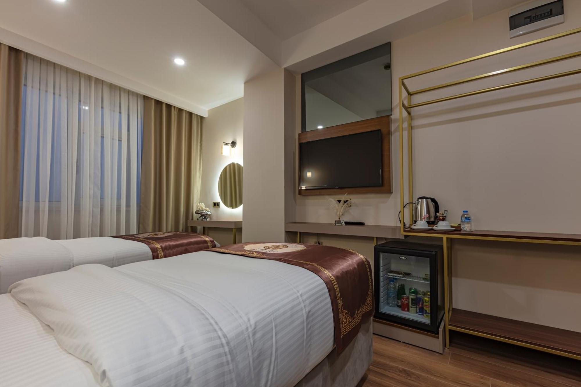 Grand Hamit By Karadayi Airport Hotel Arnavutkoy ภายนอก รูปภาพ