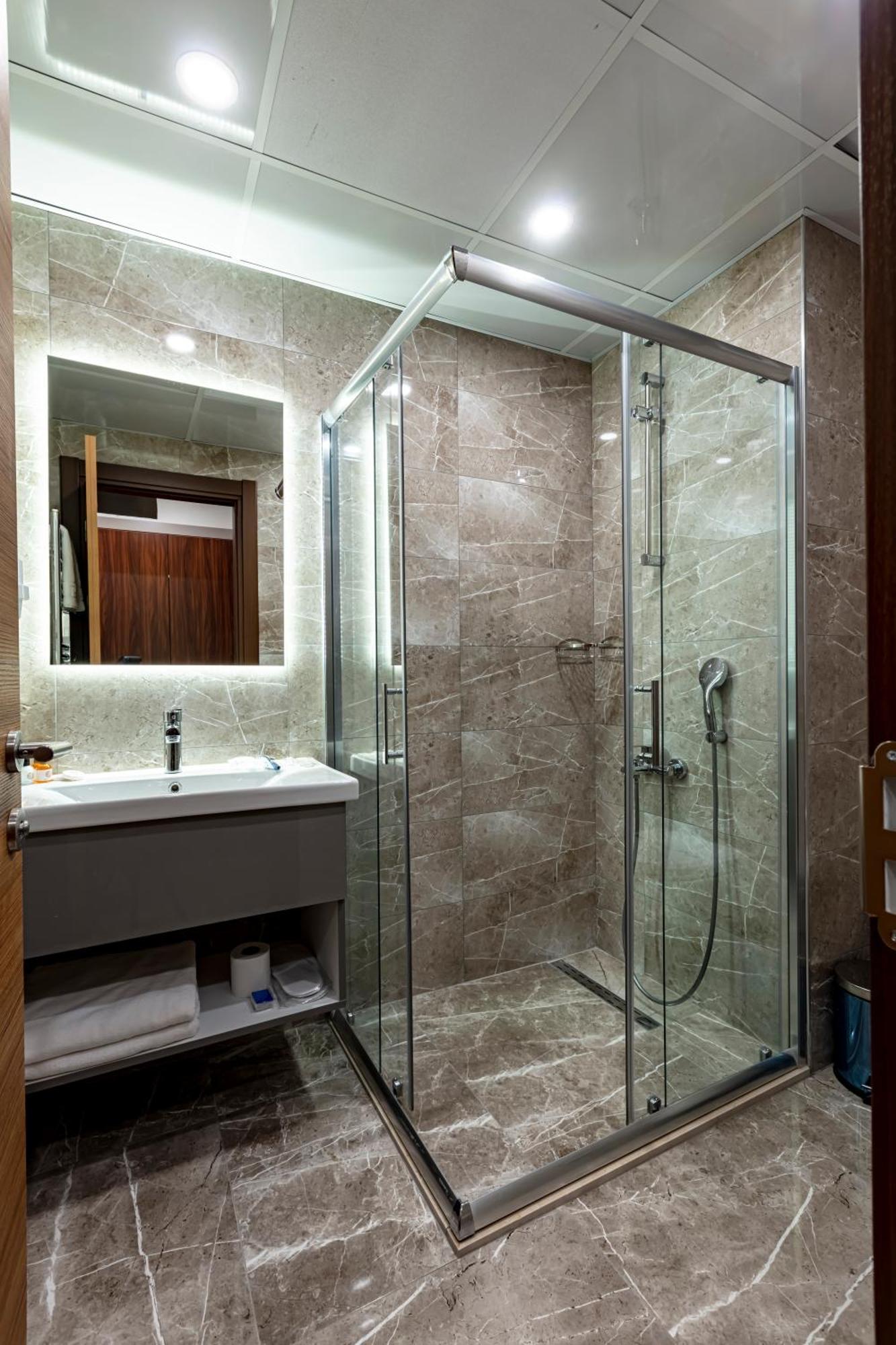 Grand Hamit By Karadayi Airport Hotel Arnavutkoy ภายนอก รูปภาพ